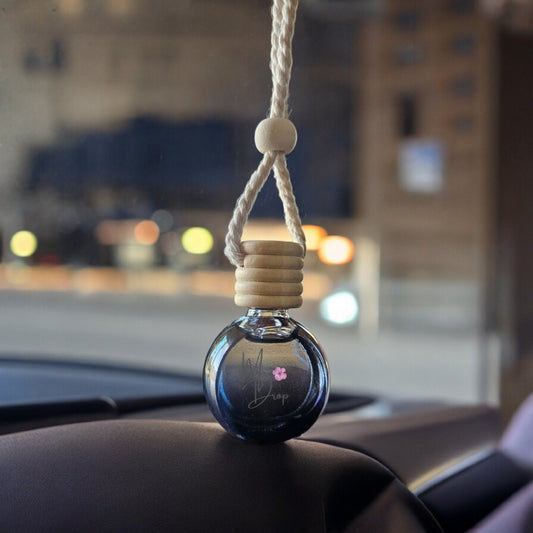 Luxury Traffic Treat: Hanging Car Diffuser with TrumpTower Scent